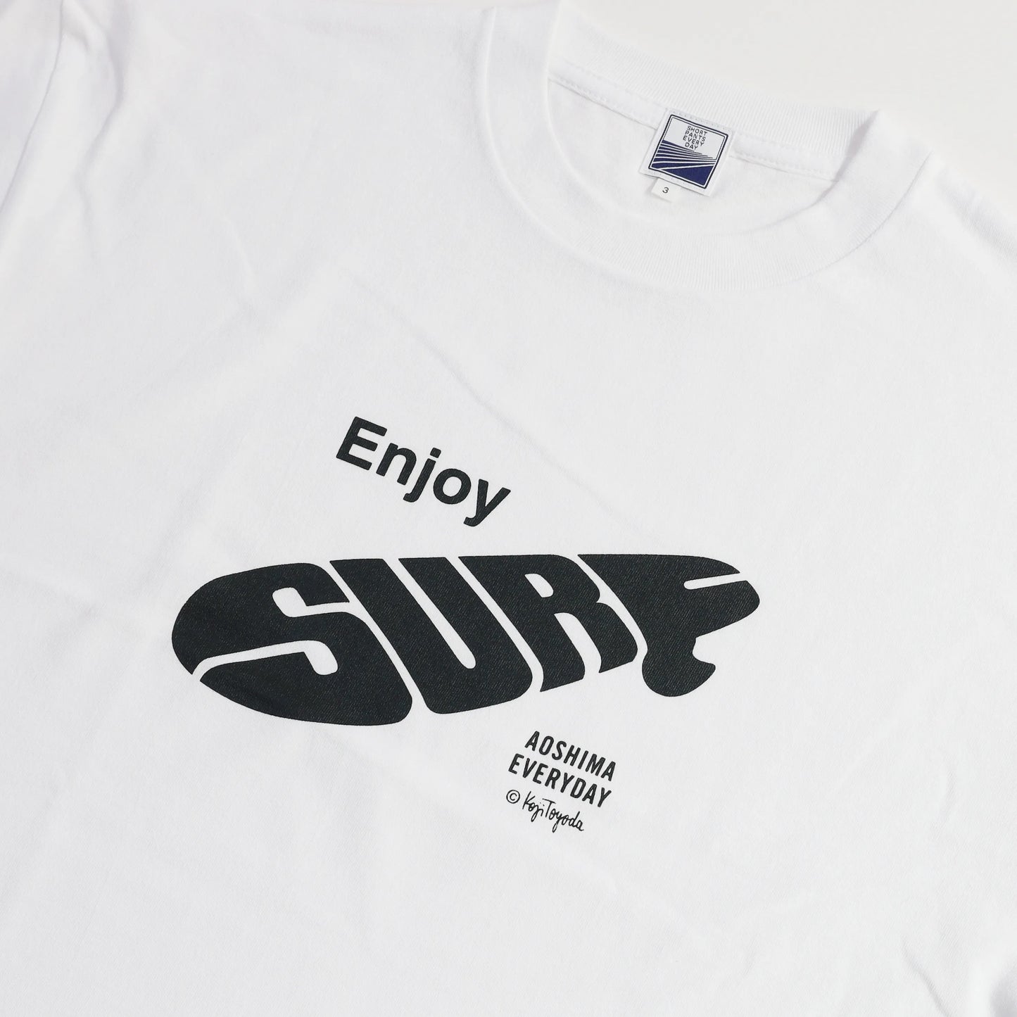 Enjoy SURF by Koji Toyoda - WHITE×BLACK