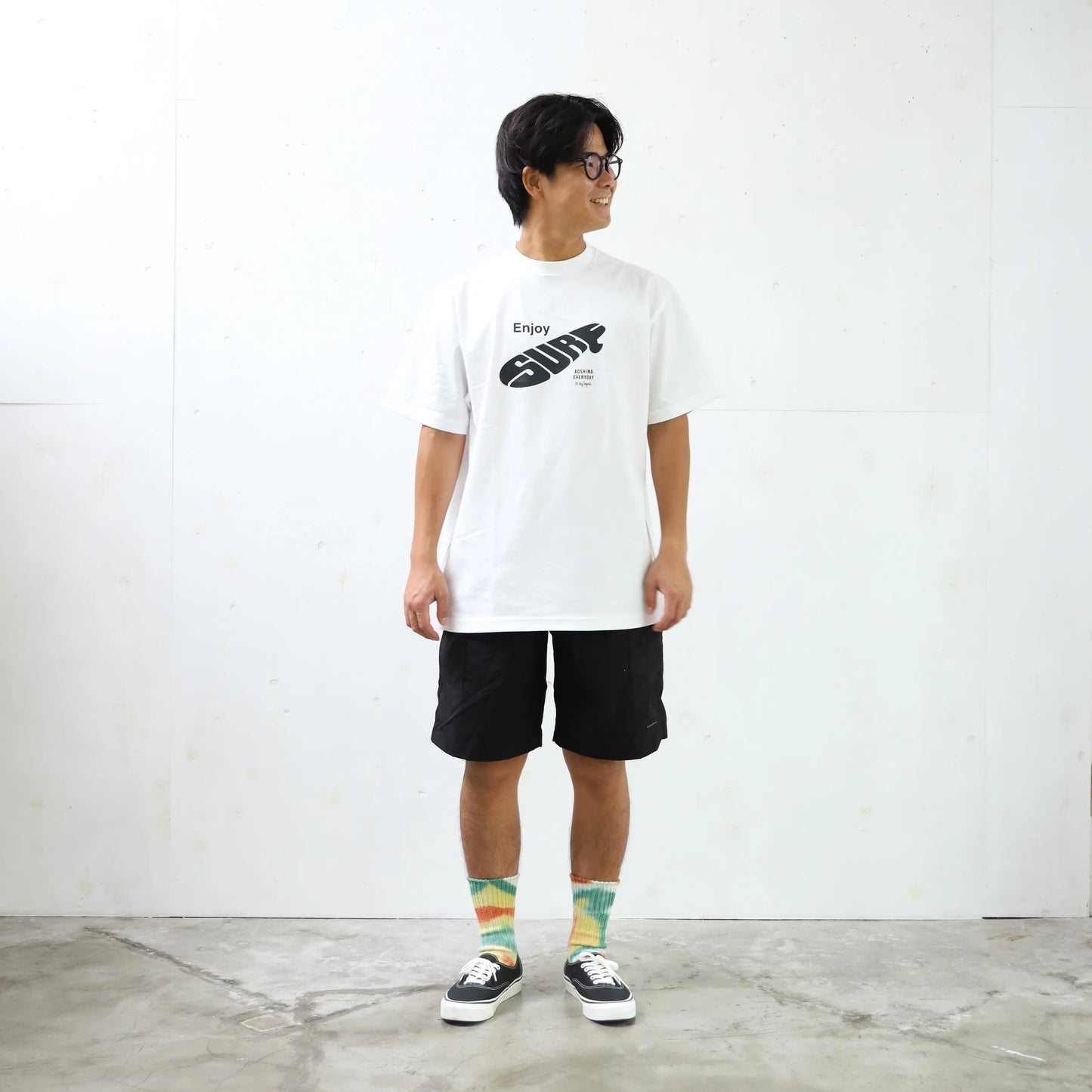 Enjoy SURF by Koji Toyoda - WHITE×BLACK