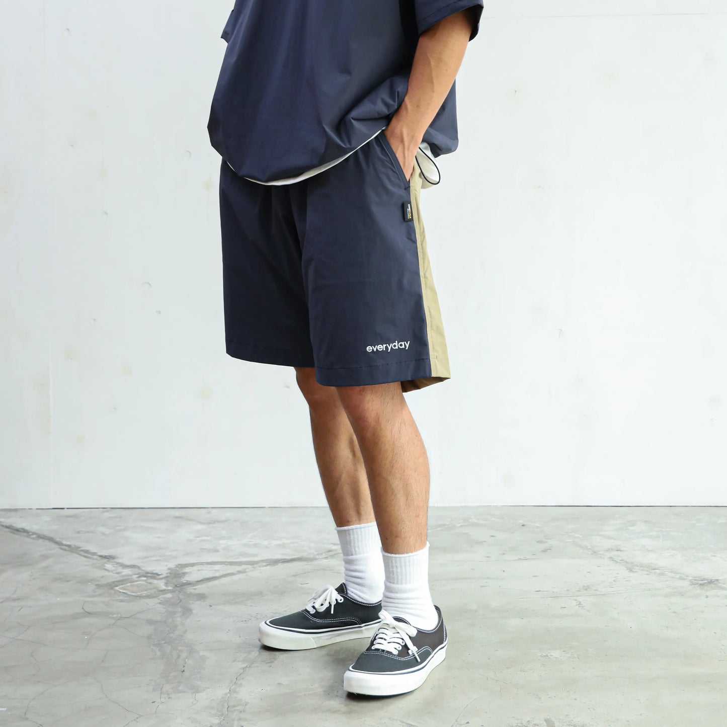 CORDURA 4WAY STRECH 2TONE RELAX TAC SHORTS - NAVY×BEIGE