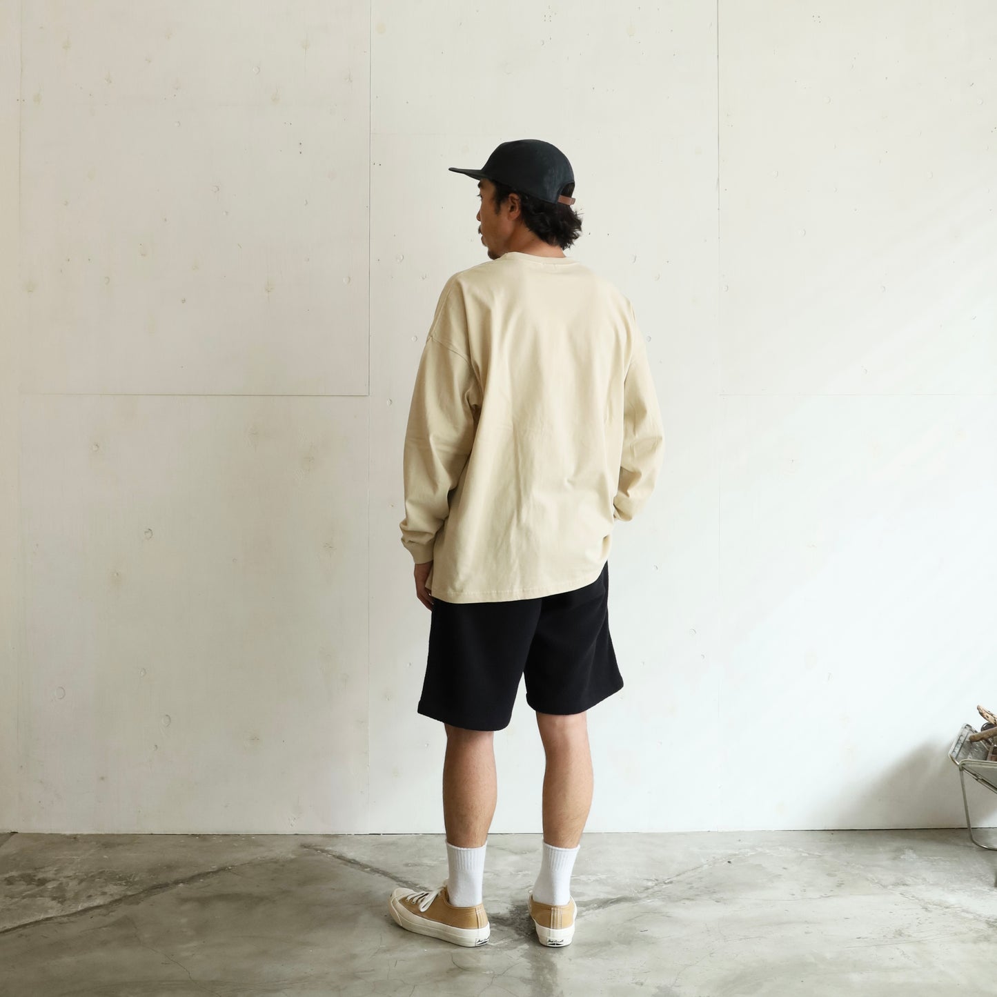 LEGEND SIGN 001 - BEIGE × GRAY