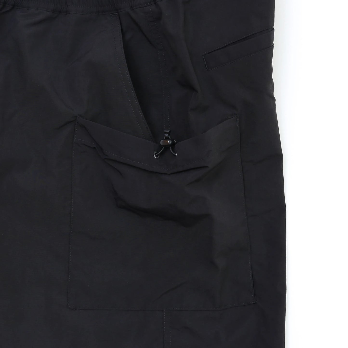 LIGHT NYLON RELAX TAC CARGO SHORTS - BLACK