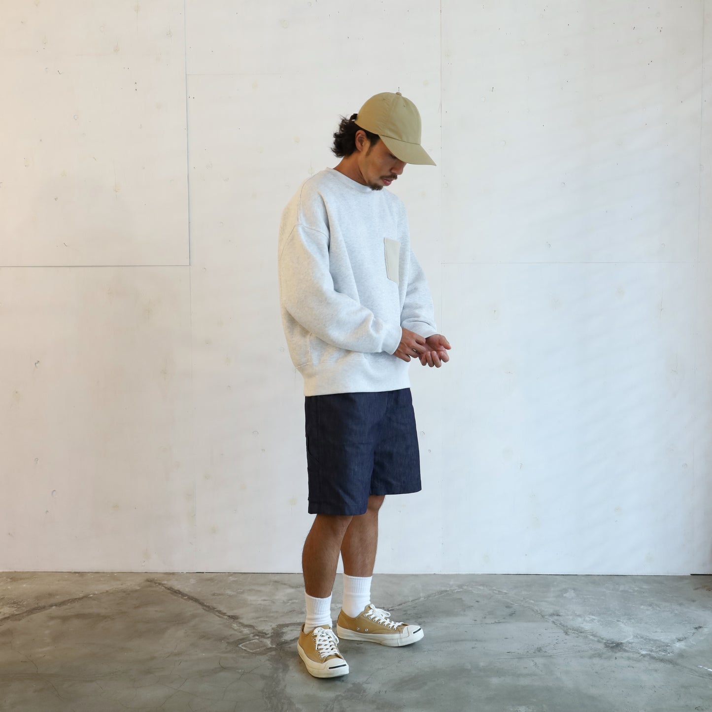 LOOSE SWEAT CREW W/PKT - ASH × NATURAL