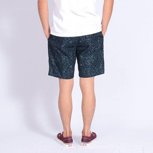 170cm 60kg サイズ2着用