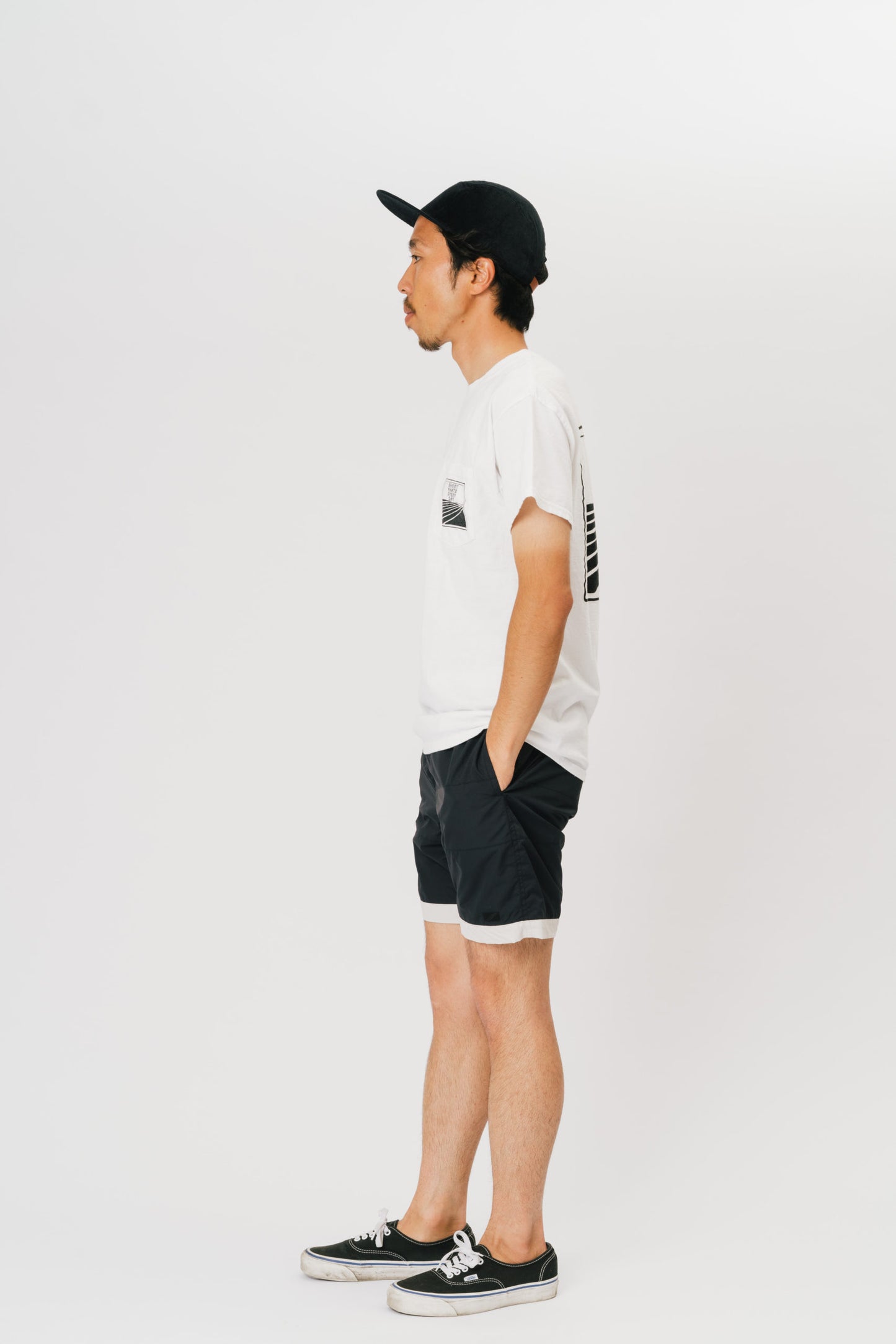 170cm 60kg サイズ2着用