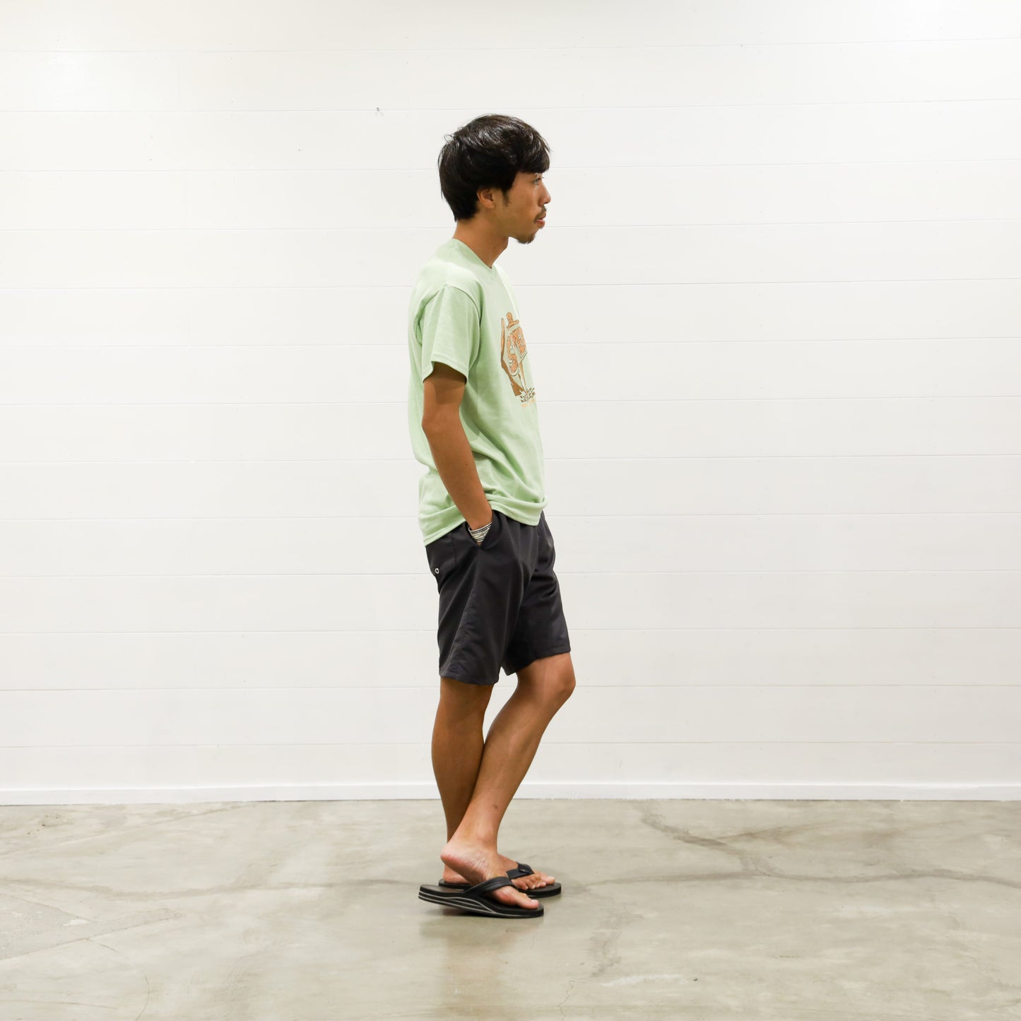 170cm 60kg サイズ2着用