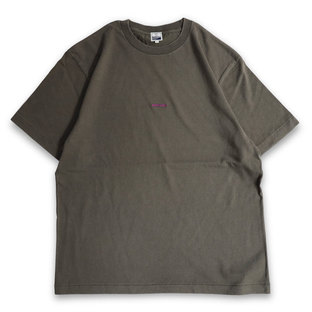everyday EMBROIDERY TEE - CHARCOAL