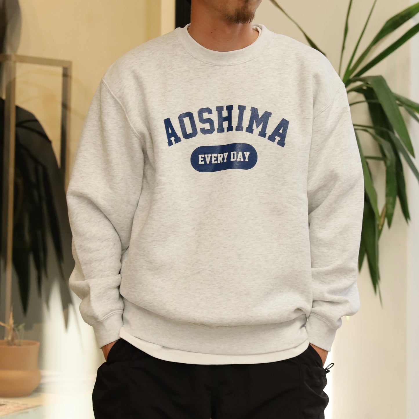 AOSHIMA EVERY DAY CREW SWEAT - ASH GRAY
