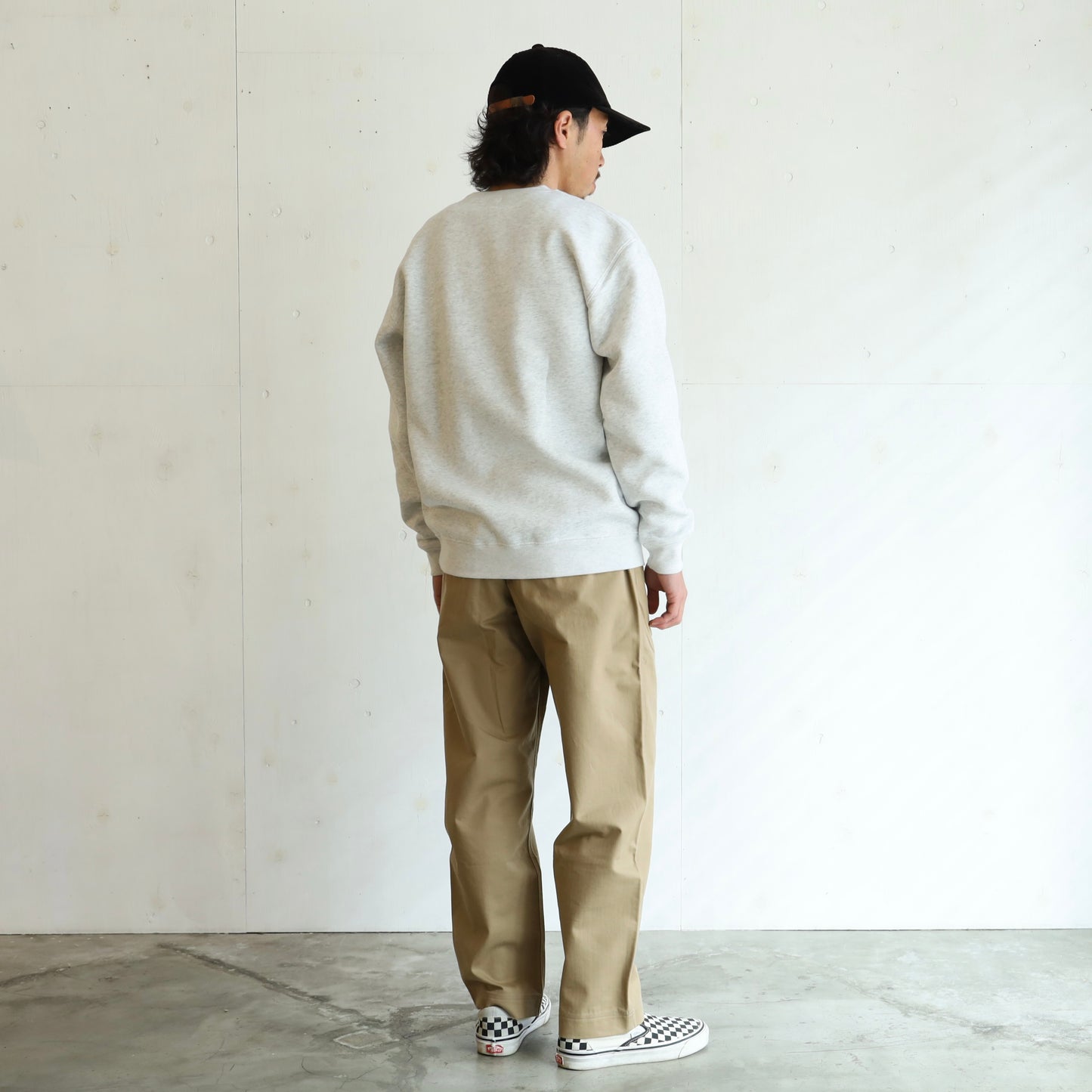 AOSHIMA EVERY DAY CREW SWEAT - ASH GRAY