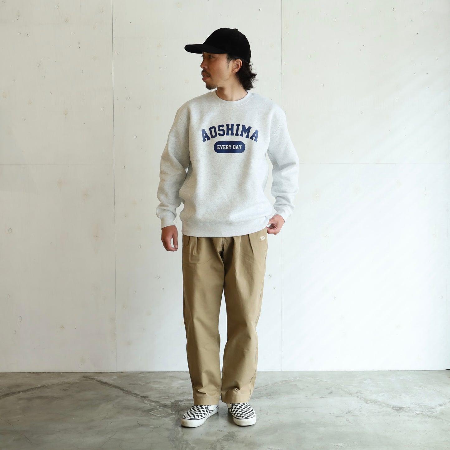 AOSHIMA EVERY DAY CREW SWEAT - ASH GRAY