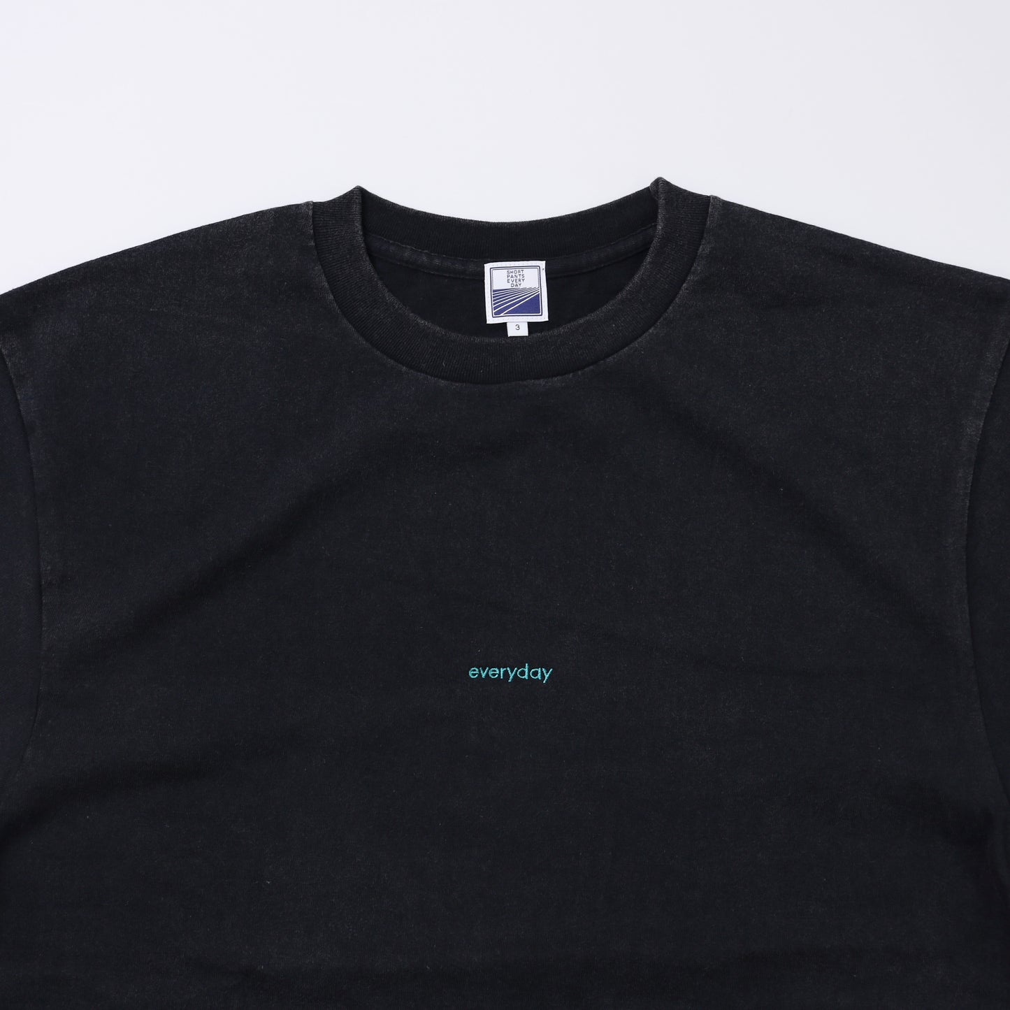 everyday EMBROIDERY TEE - BLACK