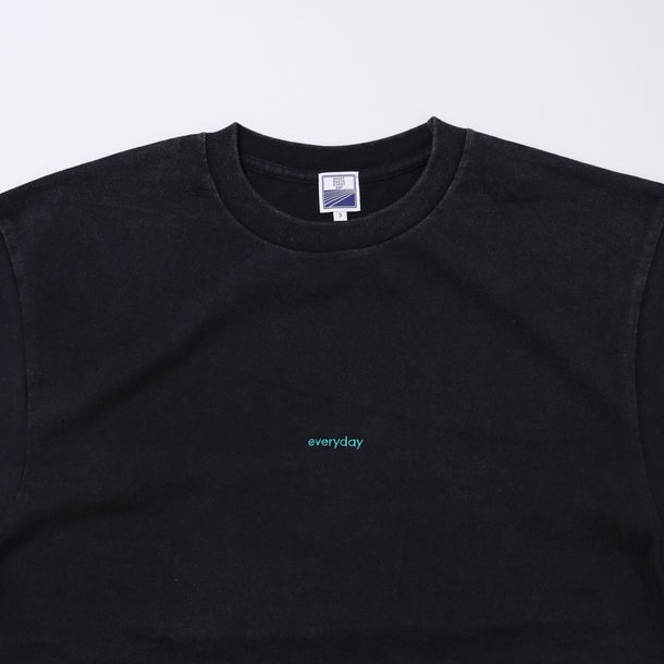 everyday EMBROIDERY TEE - BLACK