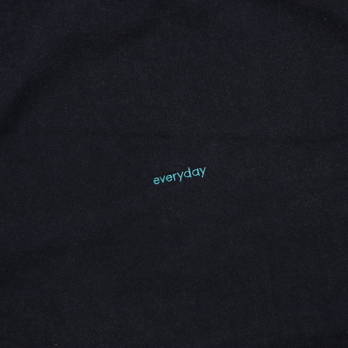 everyday EMBROIDERY TEE - BLACK