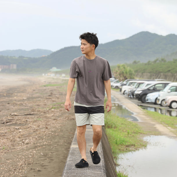 everyday EMBROIDERY TEE - CHARCOAL