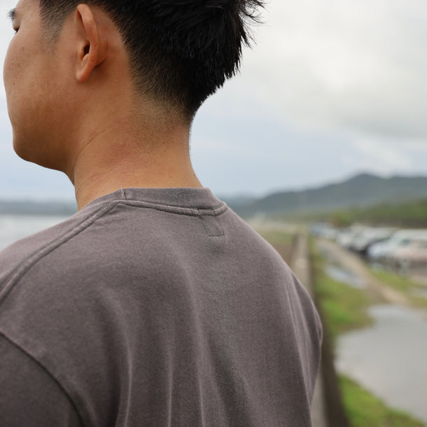 everyday EMBROIDERY TEE - CHARCOAL