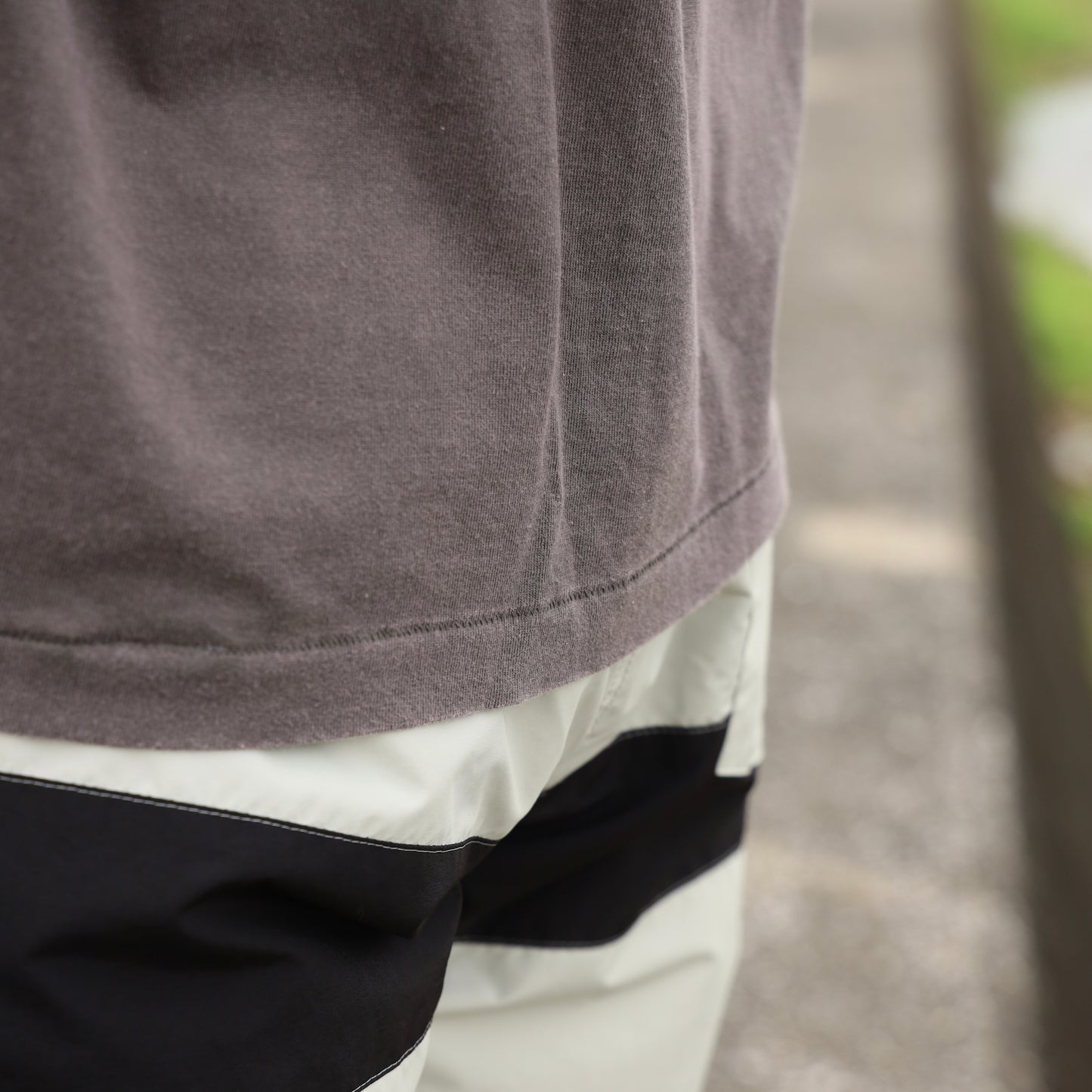 everyday EMBROIDERY TEE - CHARCOAL