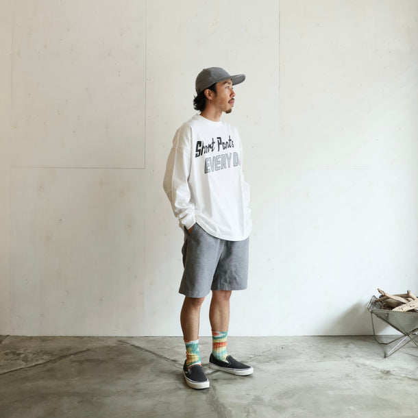 LEGEND SIGN 001 - WHITE × GRAY