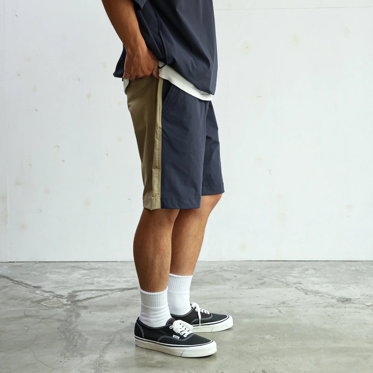 CORDURA 4WAY STRECH 2TONE RELAX TAC SHORTS - NAVY×BEIGE