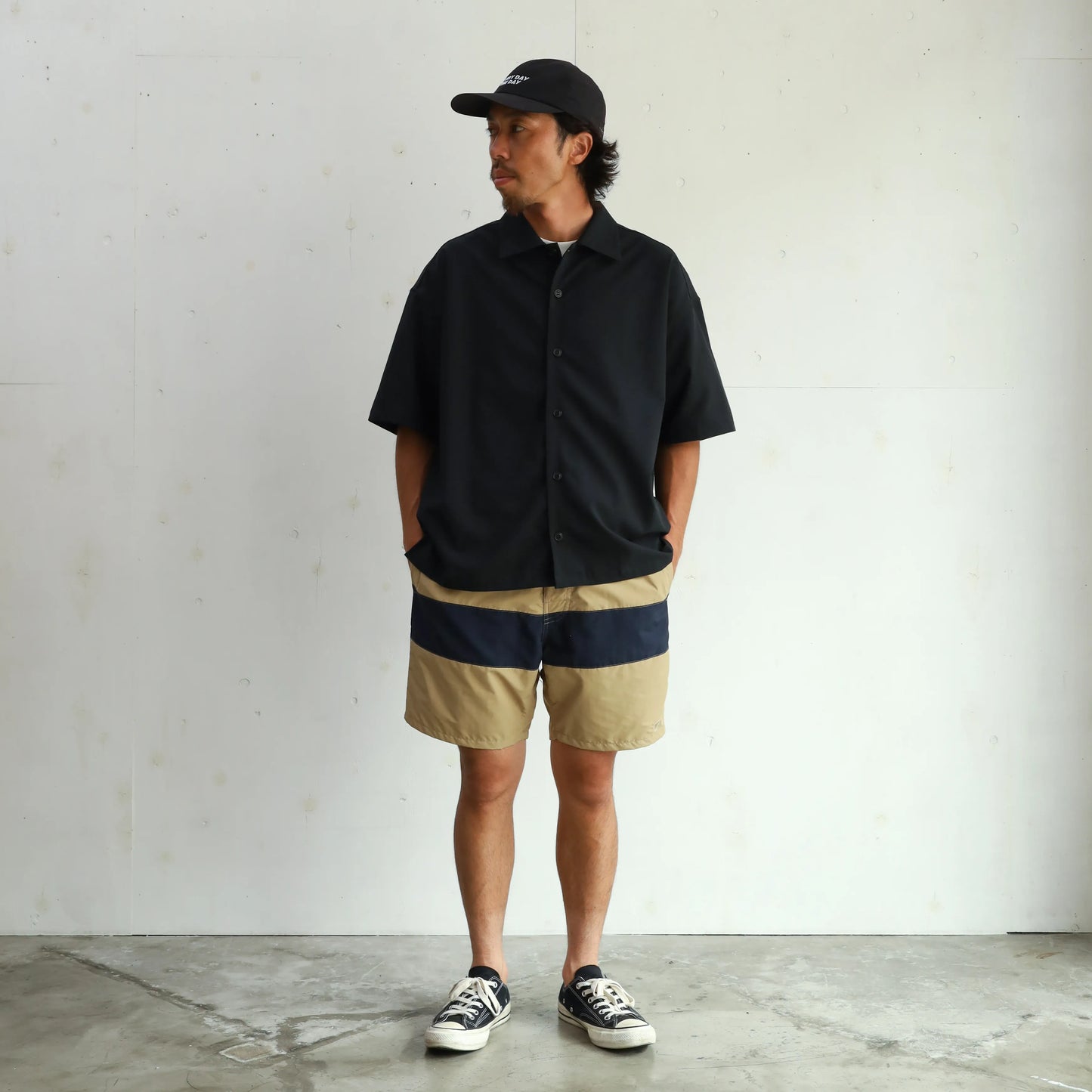 COAST Ⅱ CENTER LINE - BEIGE×NAVY