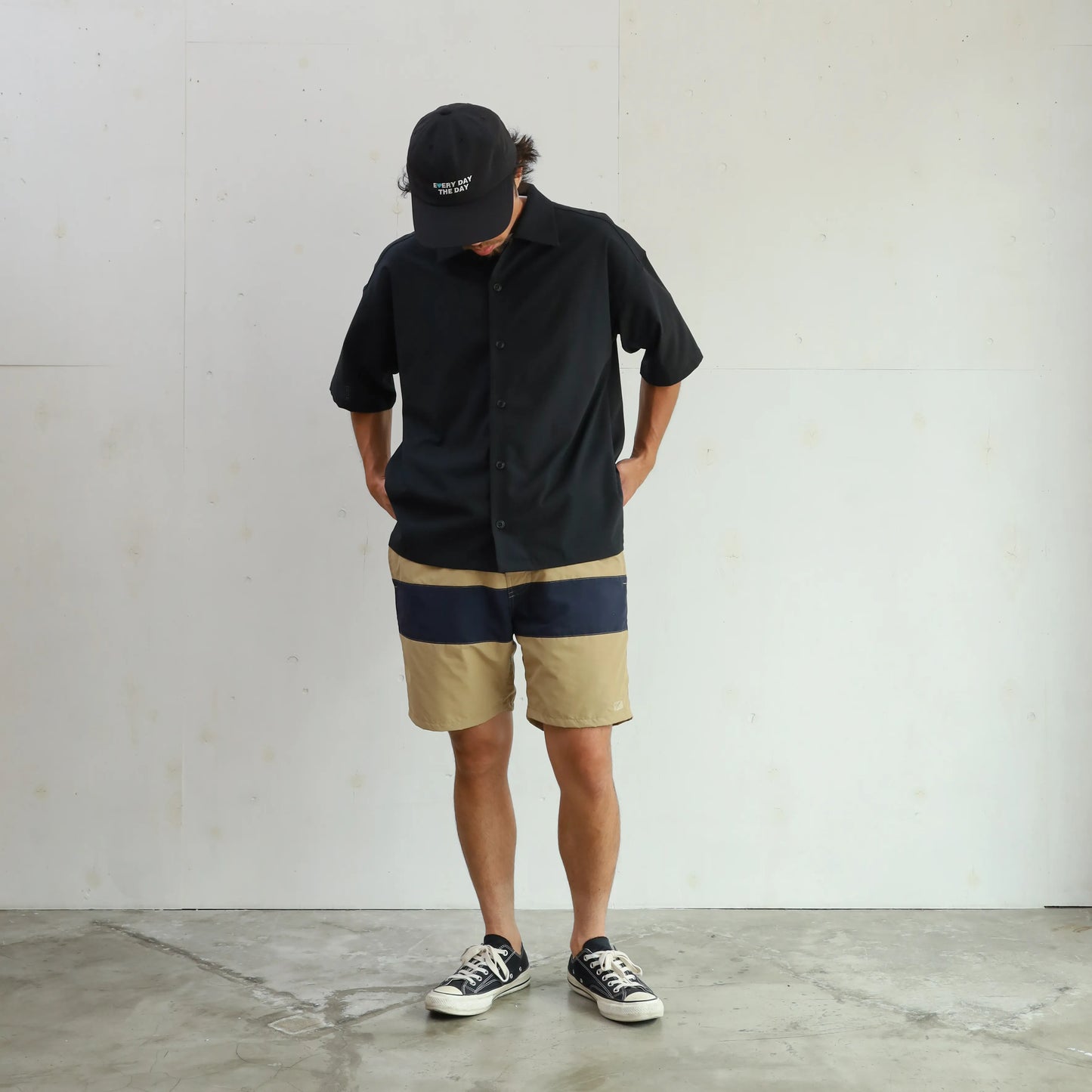 COAST Ⅱ CENTER LINE - BEIGE×NAVY