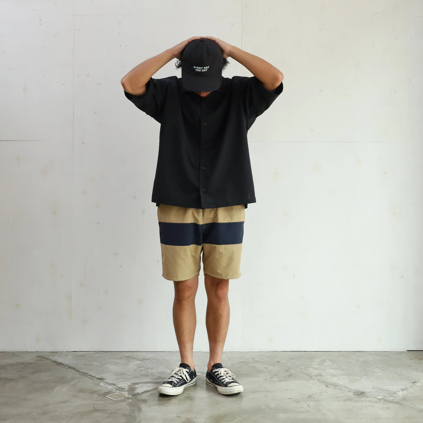 COAST Ⅱ CENTER LINE - BEIGE×NAVY