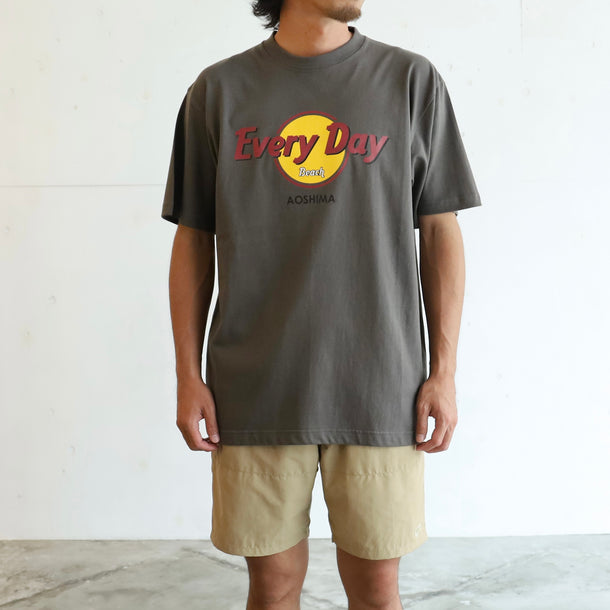 Beach Every Day - H.BLACK