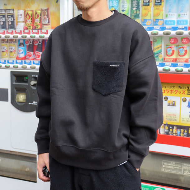 LOOSE SWEAT CREW W/PKT - BLACK × BLACK