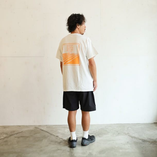 TEAM T-SHIRTS - WHITE × ORANGE