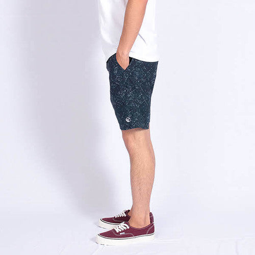 170cm 60kg サイズ2着用