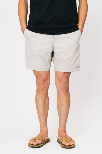 170cm 60kg サイズ2着用