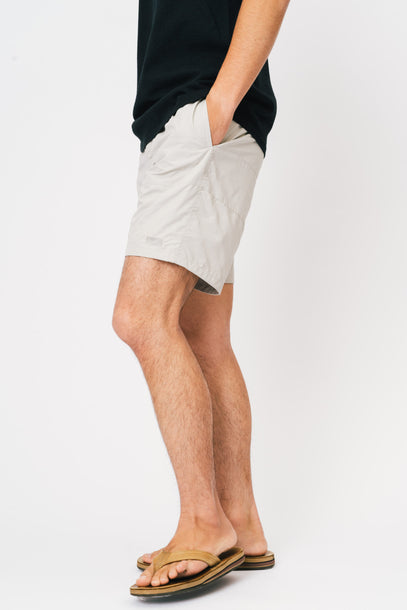 170cm 60kg サイズ2着用