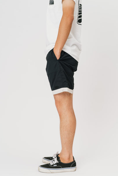 BOARD SHORTS 3LINE BLACK×GRAY | Short pants every day