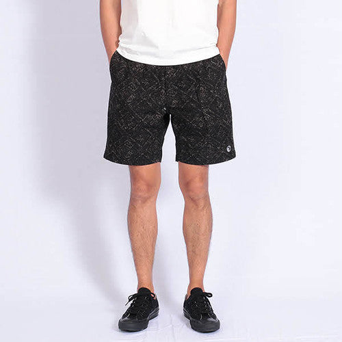 170cm 60kg サイズ2着用